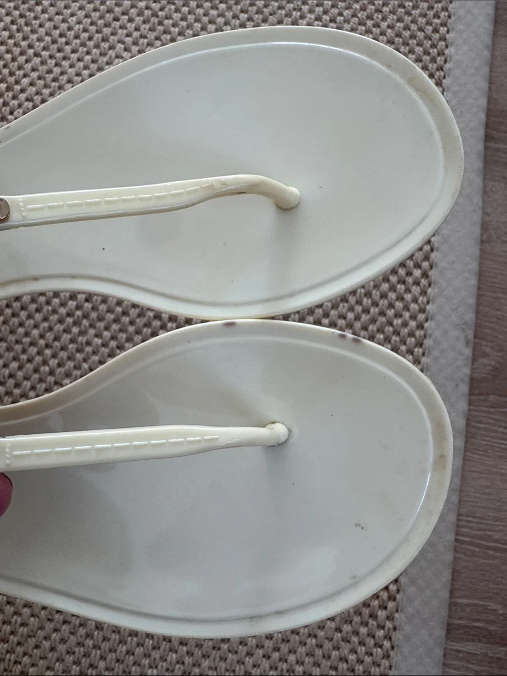 Tory Burch Mini Miller Jelly Flat Thong Ivory Size 10 woman’s pale yellow cream
